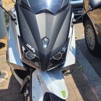 Yamaha t max 530