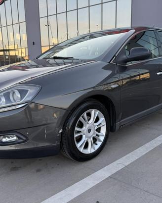 Lancia Delta 1.6 Diesel 120cv Silver 2012