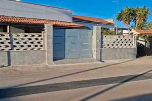 Casa Vacanze Torre Lapillo House