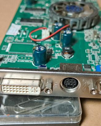 Ati  radeon 9550 256 MB
