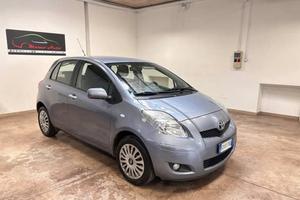 Toyota Yaris 1.0 5 porte Luxury pack
