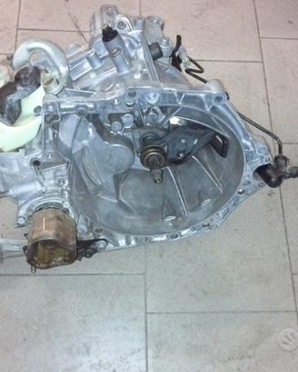 Scatola cambio manuale peugeot.1.6 hdi 20e46