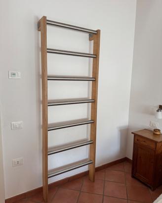 Spalliera porta vestiti in legno e acciaio