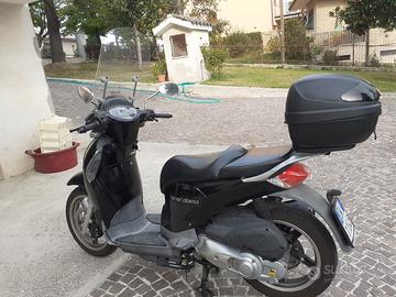 aprilia scarabeo 200 ie