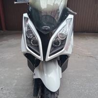 Kymco Downtown 300i