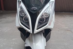 Kymco Downtown 300i
