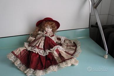 VINTAGE: 2 bambole da collezione