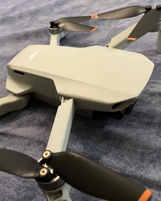 Drone DJI mini 2 + Fly more kit