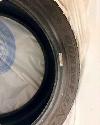4 Gomme Dunlop 215 45 R17 91V invernali