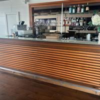 cediamo elementi di arredo bar/ristorante