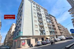 Via Lombardia angolo via Puglie ampio quadrilocale