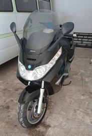 Piaggio x8