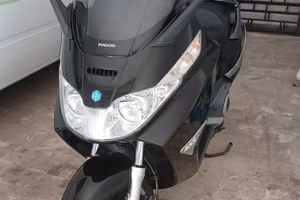 Piaggio x8