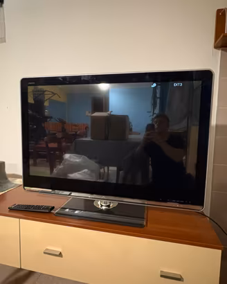 TV Sharp Aquos 42” LCD Full HD – Come Nuovo