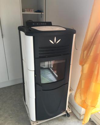 stufa pellet la nordica 8 KW 