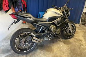Yamaha xj6 anno 2010