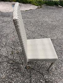 Sedia da esterno in rattan sintetico grigio