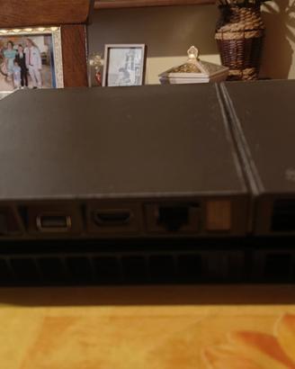 PlayStation 4 fat 1tb con 5 giochi