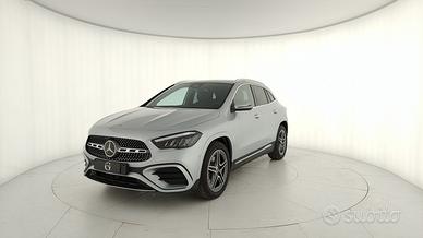 MERCEDES-BENZ GLA 180 d Automatic