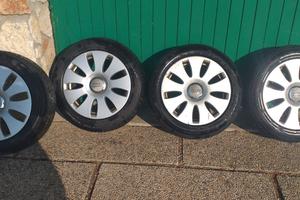 Cerchi in lega da 16 Audi + pneumatici da neve