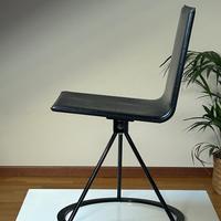 SAPORITI sedia Dania in cuoio e acciaio