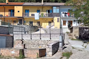 Ampio appartamento San Nicola di Pietragalla 