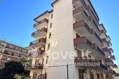 Appartamento di 179 m² con 5 locali e box auto a S