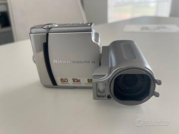 Nikon coolpix S4