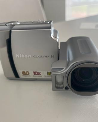 Nikon coolpix S4