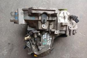 Cambio Tipo FCH Volkswagen New Beetle 1.6 Benzina