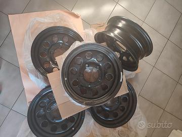Kit 5 Cerchi in Ferro Suzuki 15" 