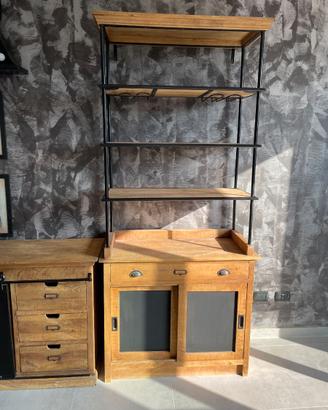 Mobile in stile industriale