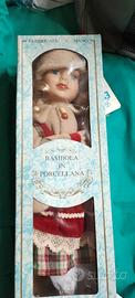 Bambola in porcellana
