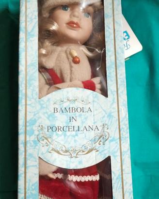 Bambola in porcellana