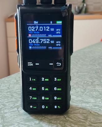  SHJ H28Y  10W + spettro  - No  HF Interface