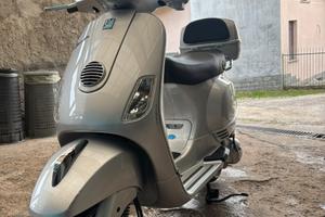 Vespa LX125
