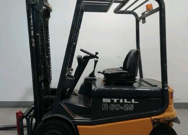 Muletto carrello elevatore elettrico 2500kg STILL