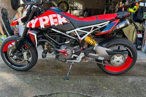 Hypermotard 950