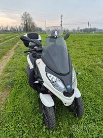 Scooter MP3 300 HPE
