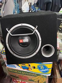 subwoofer JBL con amplificatore