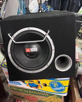 subwoofer JBL con amplificatore