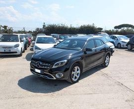 MERCEDES-BENZ GLA 180 SPORT 1.5cc 109cv