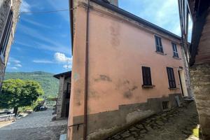 Porzione di casa, cielo - terra con garage