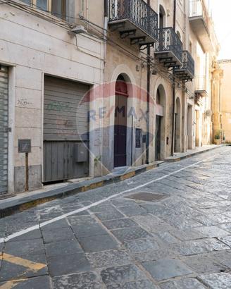 Locale Commerciale - Enna