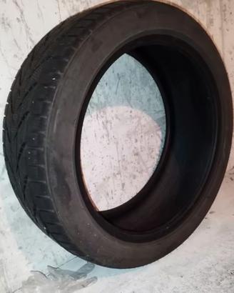 Pneumatici invernali 225/45 R18