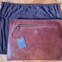 The Bridge. Portadocumenti sottobraccio