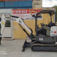 Miniescavatore bobcat e 25 girosagoma