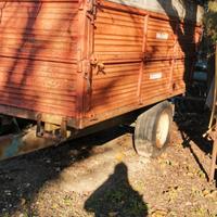 Varia attrezzatura agricola usata