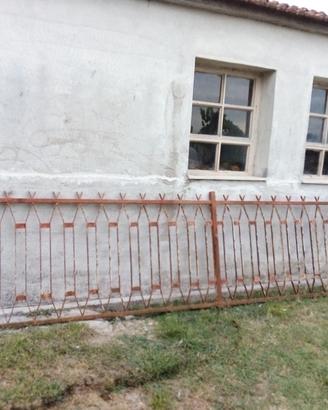 Recinzione di ferro
