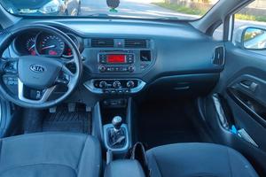kia rio benzina/gpl 2011
